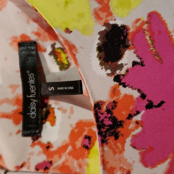 DAISY FUENTES YELLOW PINK ORANGE BLACK FLORAL DRESSE - Picture 5 of 6